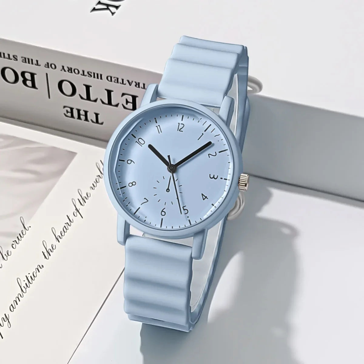 1pc-Jelly Color Round Shell Student Sports Creative Wave Shaped Quartz Watch Ins Wind