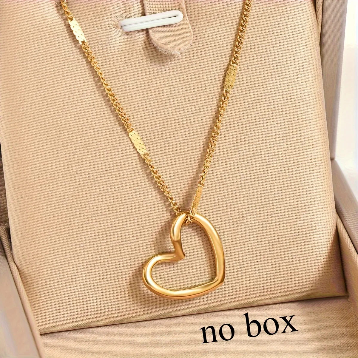 1pc Oval-Shaped Gold Pendant Necklace (Women)