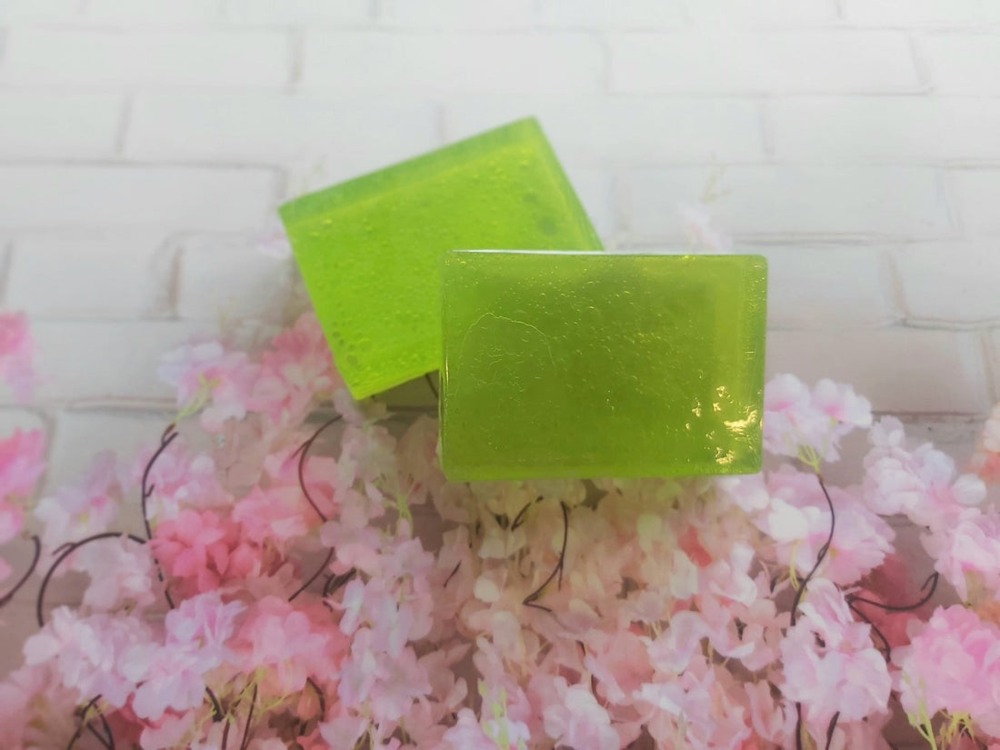 How to Use Soap with Tea Tree for Healthy and Glowing Skin