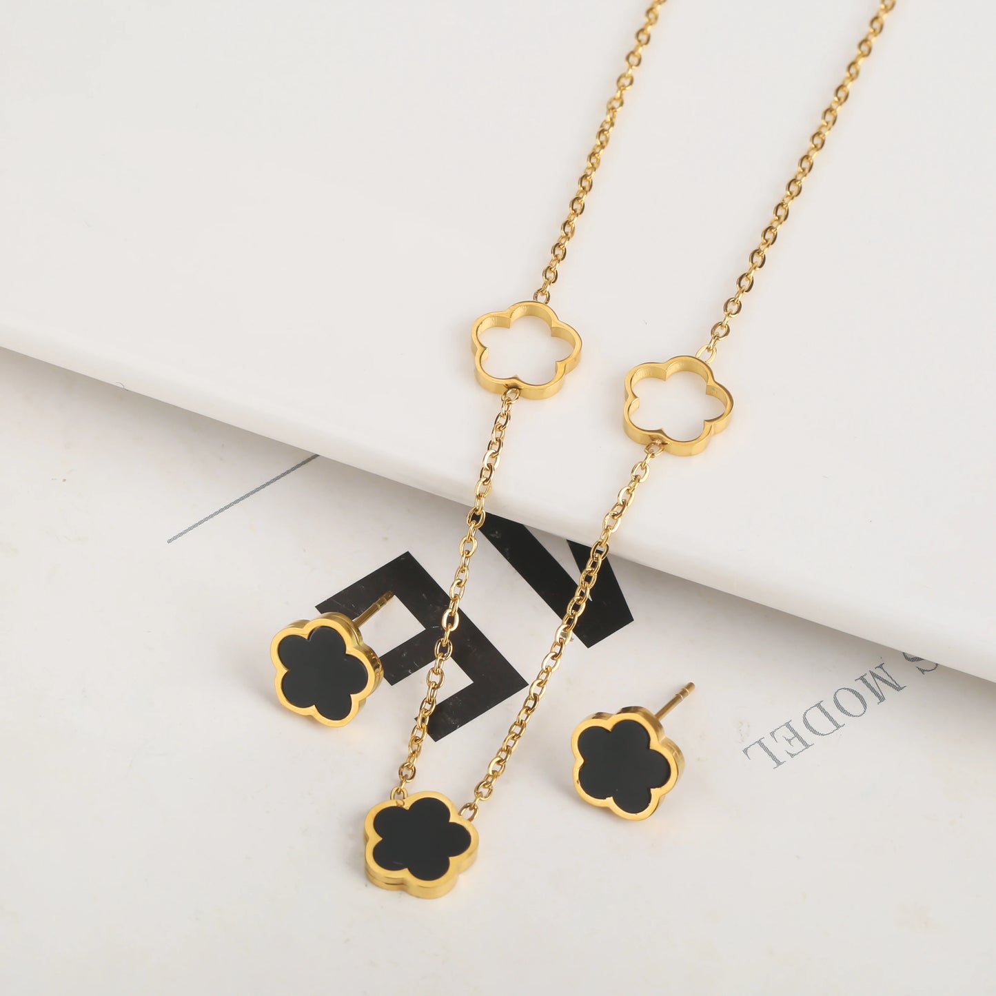 3pc New Design Single-Sided Plant Five Leaf Flower Hollow Bracelet Necklace Earring Set Stainless Steel Women's Clover