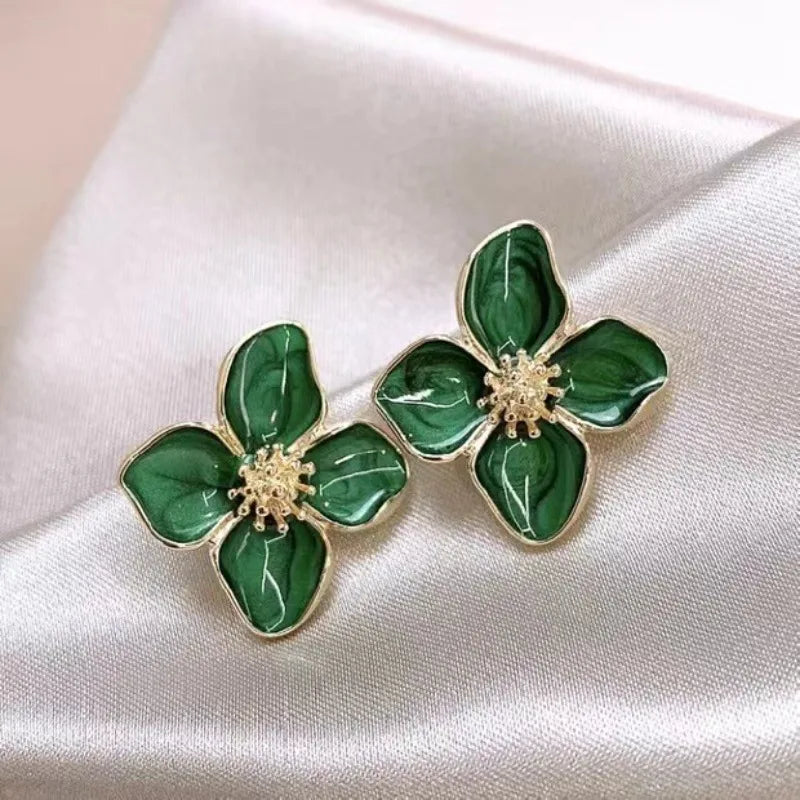 New Multi Color Acrylic Flower Stud Earrings for Women Korean Fashion Cute Super Fairy Temperament Earrings Jewelry Accessories