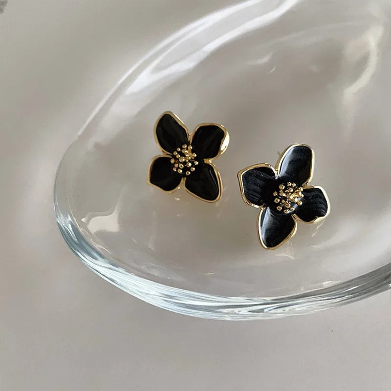 New Multi Color Acrylic Flower Stud Earrings for Women Korean Fashion Cute Super Fairy Temperament Earrings Jewelry Accessories