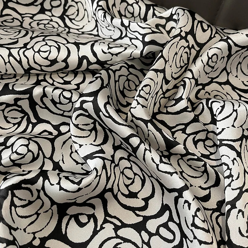 Elegant Floral Scarf for Lady Fashion Square Silk Neck Kerchief Bandana Foulard Soft Hairbands Women 2022 New Bufanda