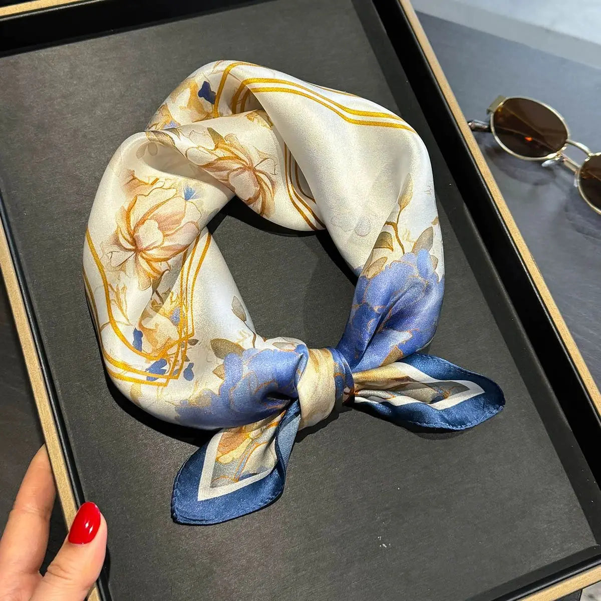 New Pure Silk Scarf Women Fashion 100% Mulberry Silk 53cm Square Scarves Shawl Pashmina Poncho Hijab Neckerchief Foualrd Bandana