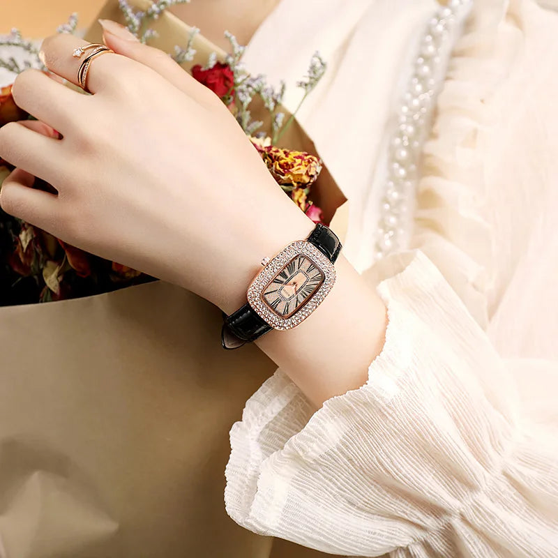Fashionable women's leather strap watch with diamond inlay, rhinestone wine barrel, women's quartz watch