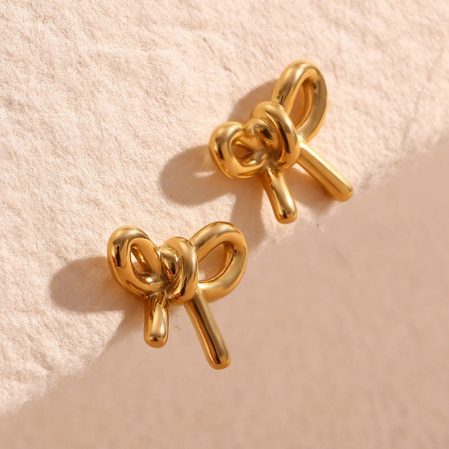 CARLIDANA Fashion Trend Bow Jewelry Waterproof Bow Earrings and Necklace 18k Gold Plated Stainless Steel Women Jewelry Set