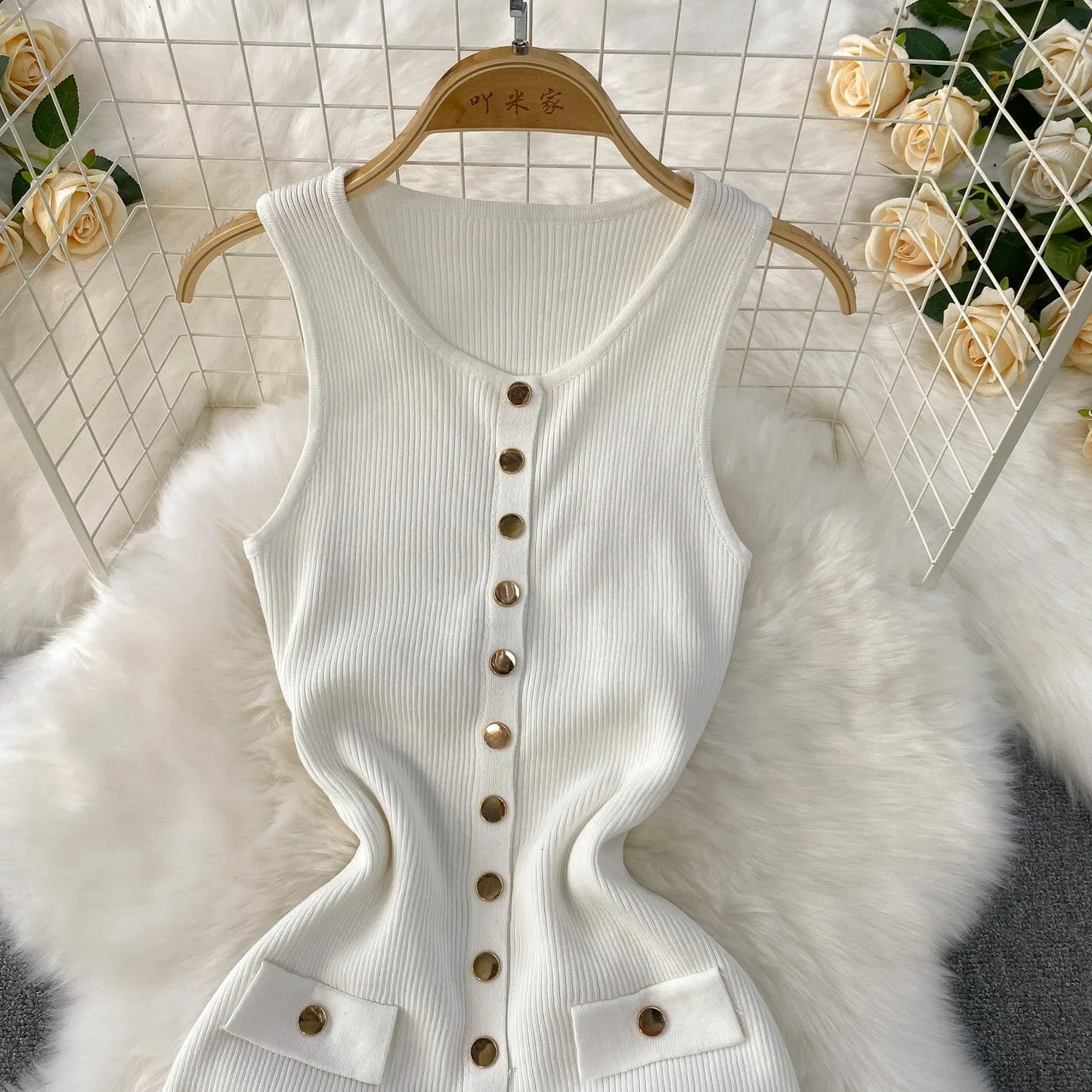 YuooMuoo Brand Style Women Knitted Maxi Dress 2026 New Spring Summer Single-breasted Sleeveless Bodycon Lady Dress Party Vestido