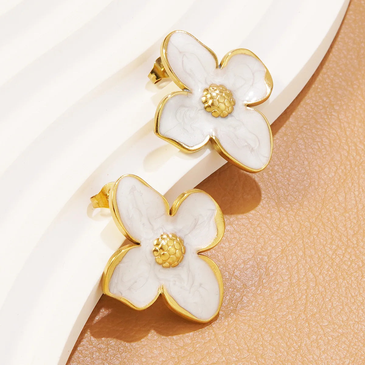 Stainless Steel Dripping Oil Flower Necklace Earring Set Light Luxury High-end Color Drip Glaze Frangipani Jewelry Set