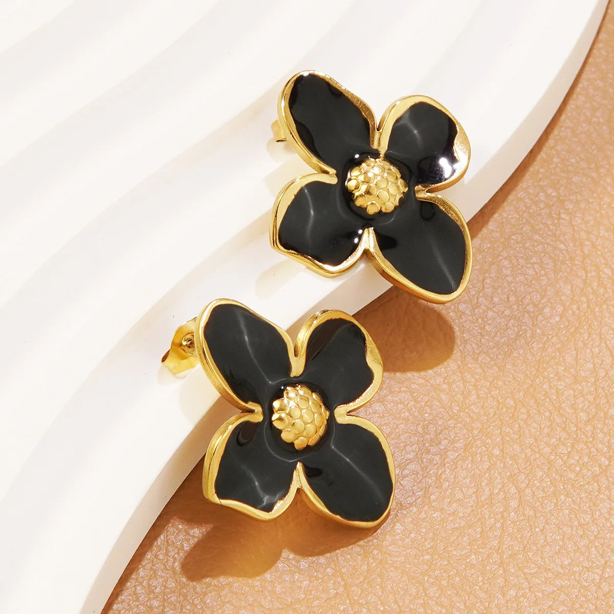 Stainless Steel Dripping Oil Flower Necklace Earring Set Light Luxury High-end Color Drip Glaze Frangipani Jewelry Set