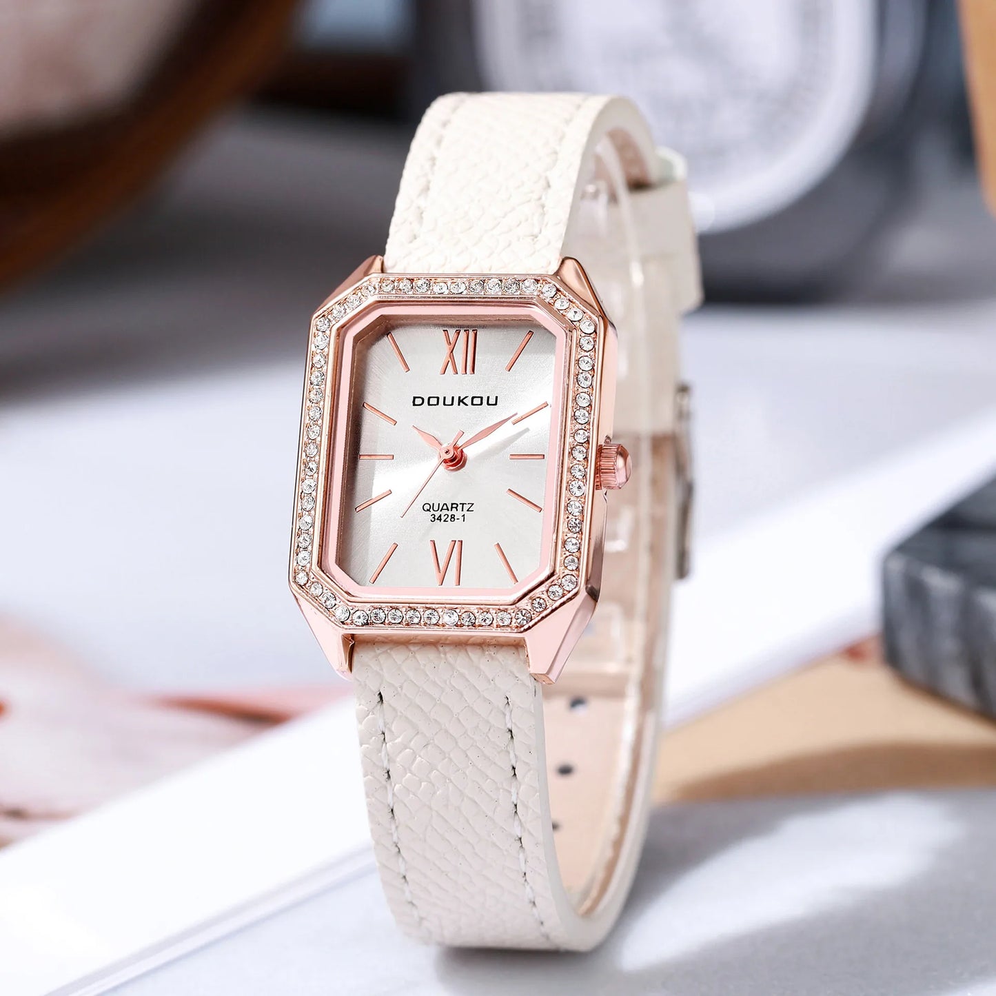 Luxury Inlaid Rhinestone Dial Quartz Watches Fashion Leather Strap Wristwatch Dropshipping Gifts Ladies Clock Relogio Feminino