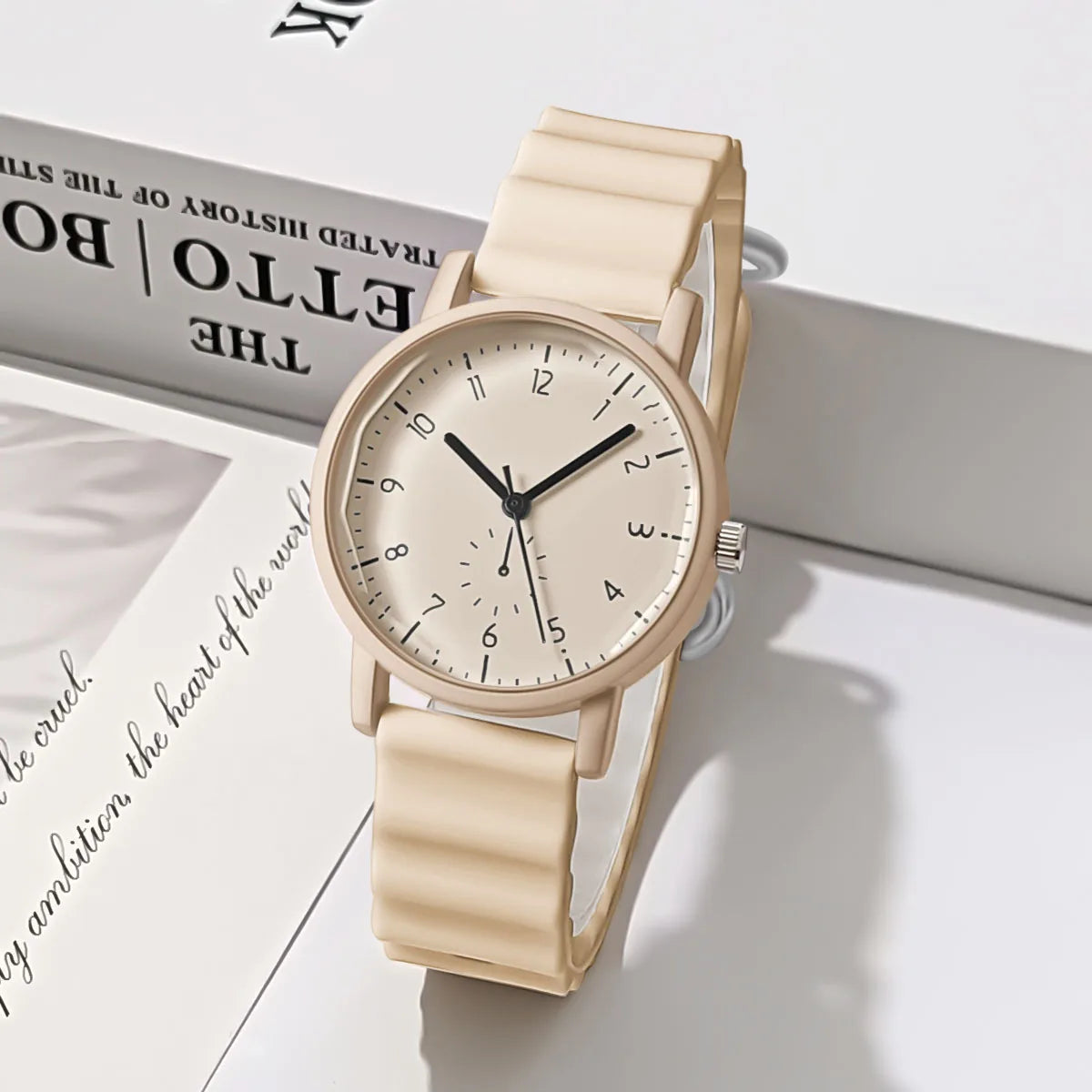 1pc-Jelly Color Round Shell Student Sports Creative Wave Shaped Quartz Watch Ins Wind
