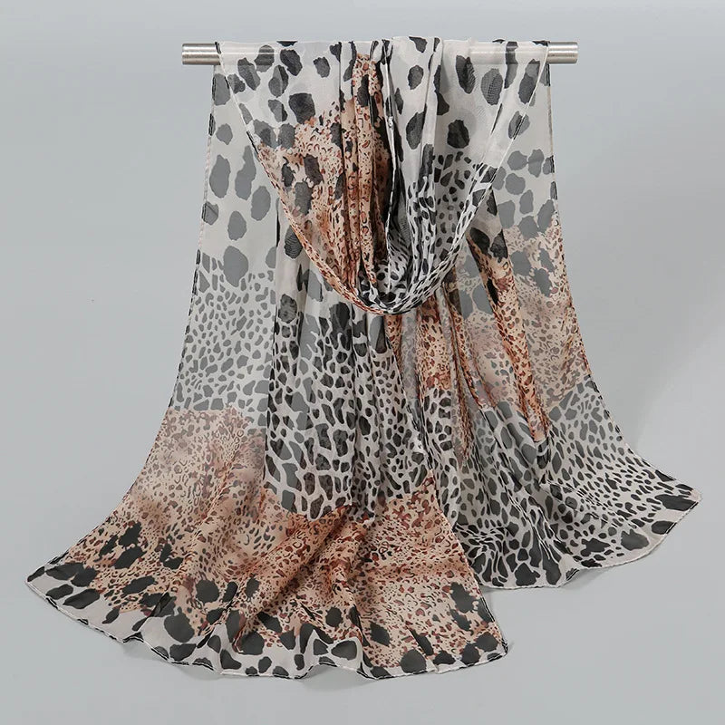 2026 Fashion Printed Leopard Chiffon Hijab Scarf Women Pareo Lady Bandanas Beach Towels Summer Muslim Veil Wrap Female Foulard