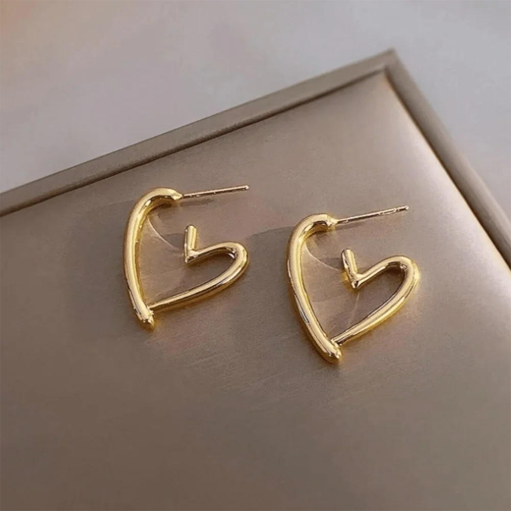 DGIDDK Stainless Steel Fashion Metal Hollow Heart-Shaped Earrings Korean Irregular Earrings for Women Jewelry Daily Collocation
