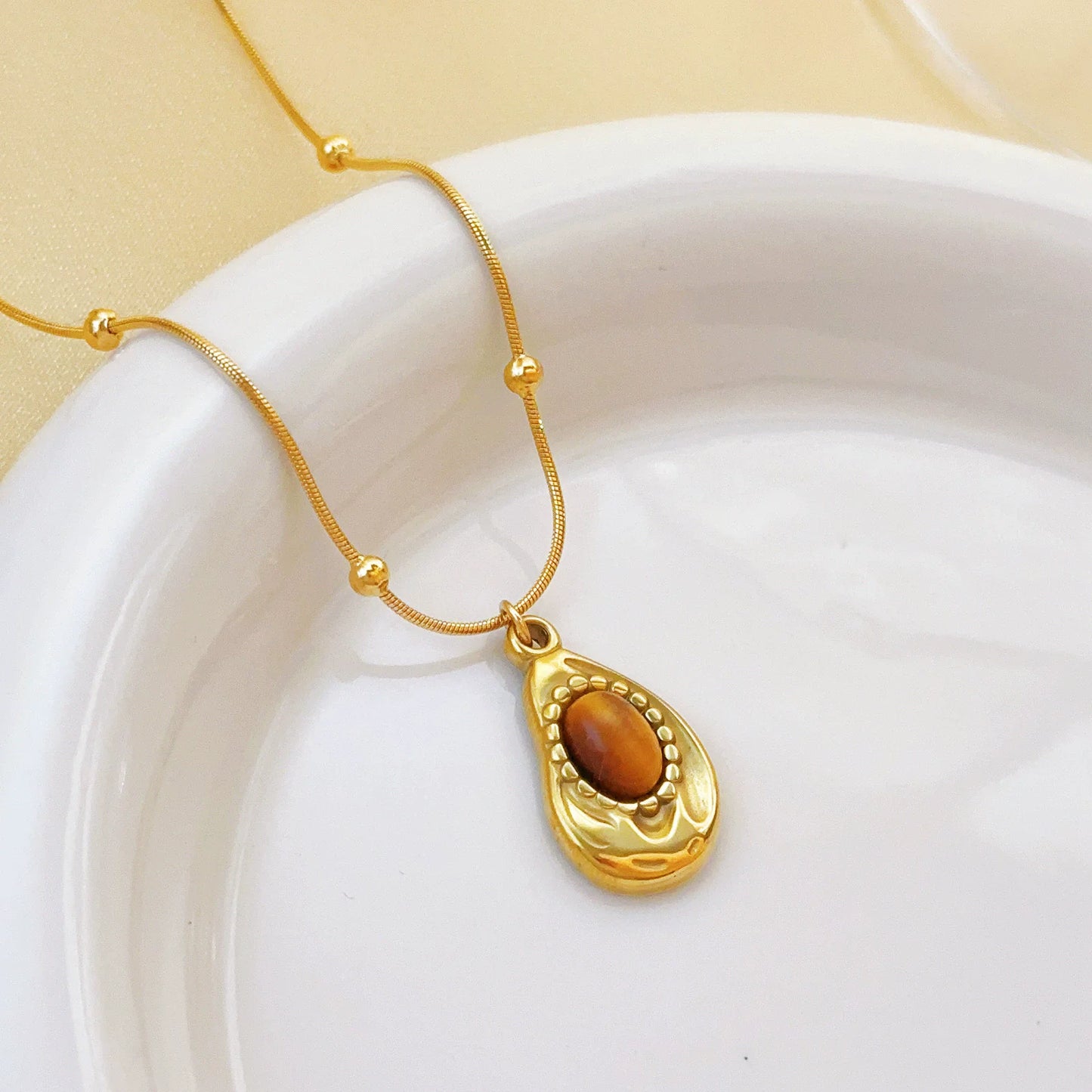 Fashion Natural Tiger's-eye Stone Water Droplet Pendant Necklace Stainless Steel Choker Women 18K PVD Plated Waterproof Jewelry
