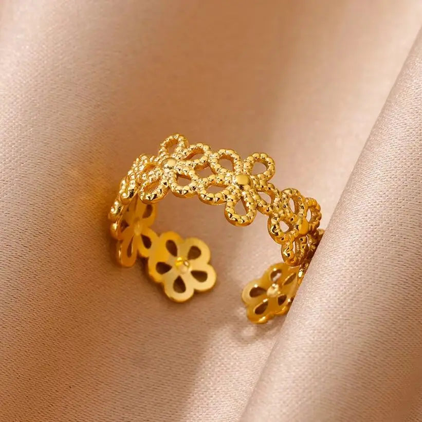 Stainless Steel Exaggerated Big Flower Rings For Women Gold Color Sunflower Finger Ring Female Fashion Aesthetic Jewelry Gift