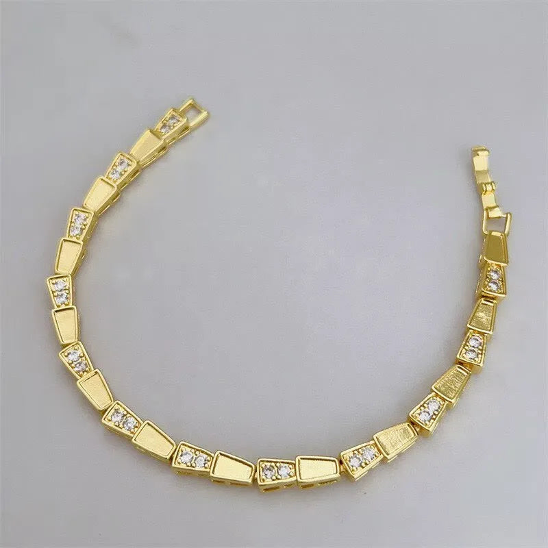 5Pcs ﻿ Fashionable Multi Style Copper Plated 18K Gold Zircon Handmade Chain Bracelet Luxury for Daily Wear, Mother's Day Gift