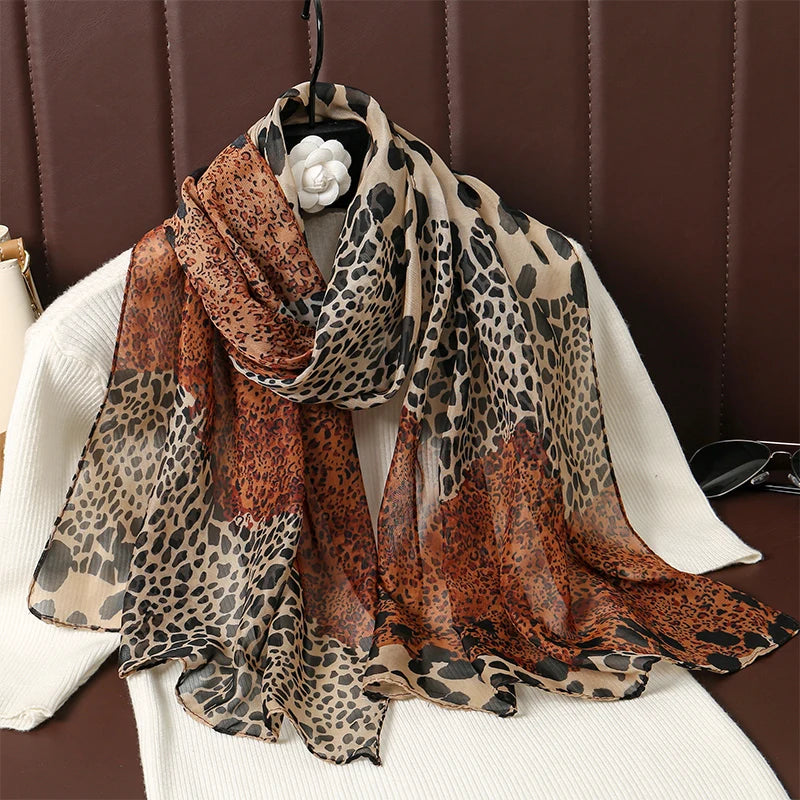2026 Fashion Printed Leopard Chiffon Hijab Scarf Women Pareo Lady Bandanas Beach Towels Summer Muslim Veil Wrap Female Foulard