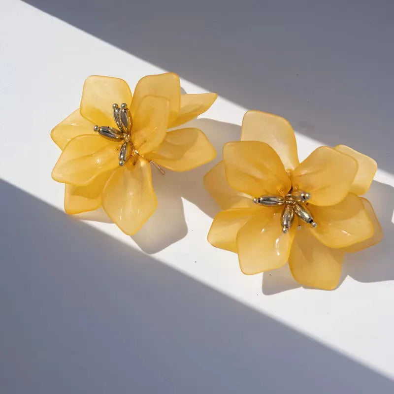New Multi Color Acrylic Flower Stud Earrings for Women Korean Fashion Cute Super Fairy Temperament Earrings Jewelry Accessories