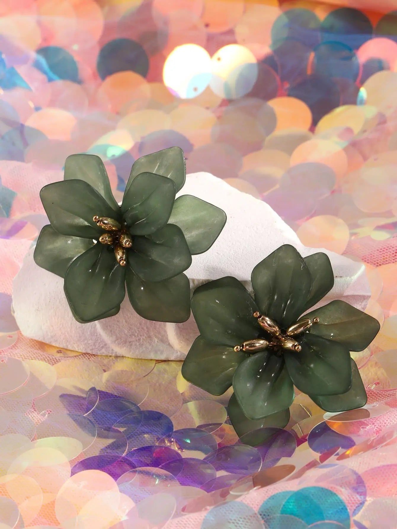 New Multi Color Acrylic Flower Stud Earrings for Women Korean Fashion Cute Super Fairy Temperament Earrings Jewelry Accessories