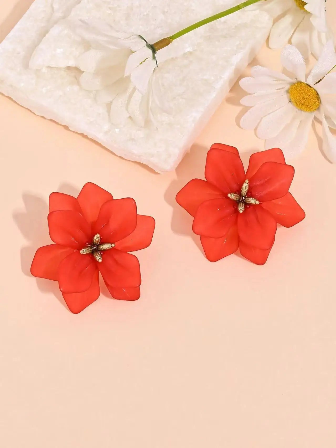 New Multi Color Acrylic Flower Stud Earrings for Women Korean Fashion Cute Super Fairy Temperament Earrings Jewelry Accessories