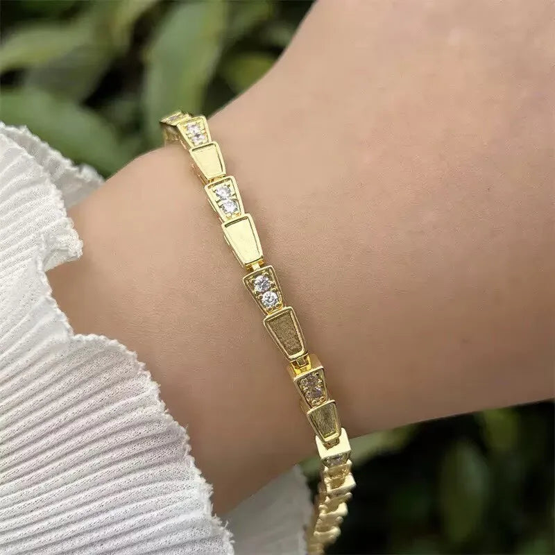 5Pcs ﻿ Fashionable Multi Style Copper Plated 18K Gold Zircon Handmade Chain Bracelet Luxury for Daily Wear, Mother's Day Gift
