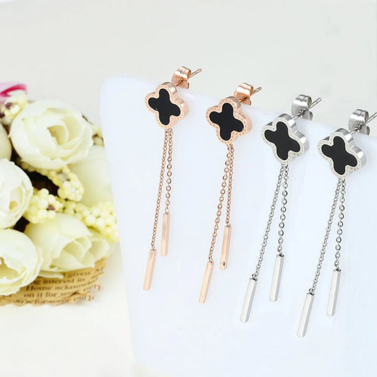Gorgeous Clover Earrings, a Double Wear Leaf Style, Trendy and Romantic Women's Party Gift Wholesale Earrings