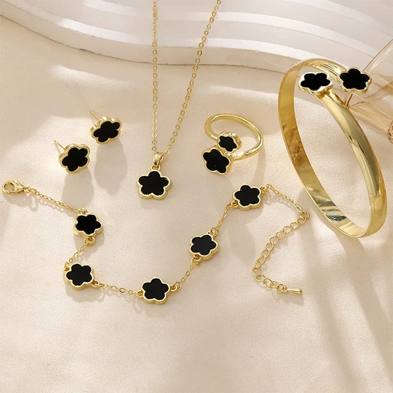 Stainless Steel Clover Jewellery Set Luxury Lucky Flower Design Pendant Jewelry Sets for Women  Simple Fashion Matching Set
